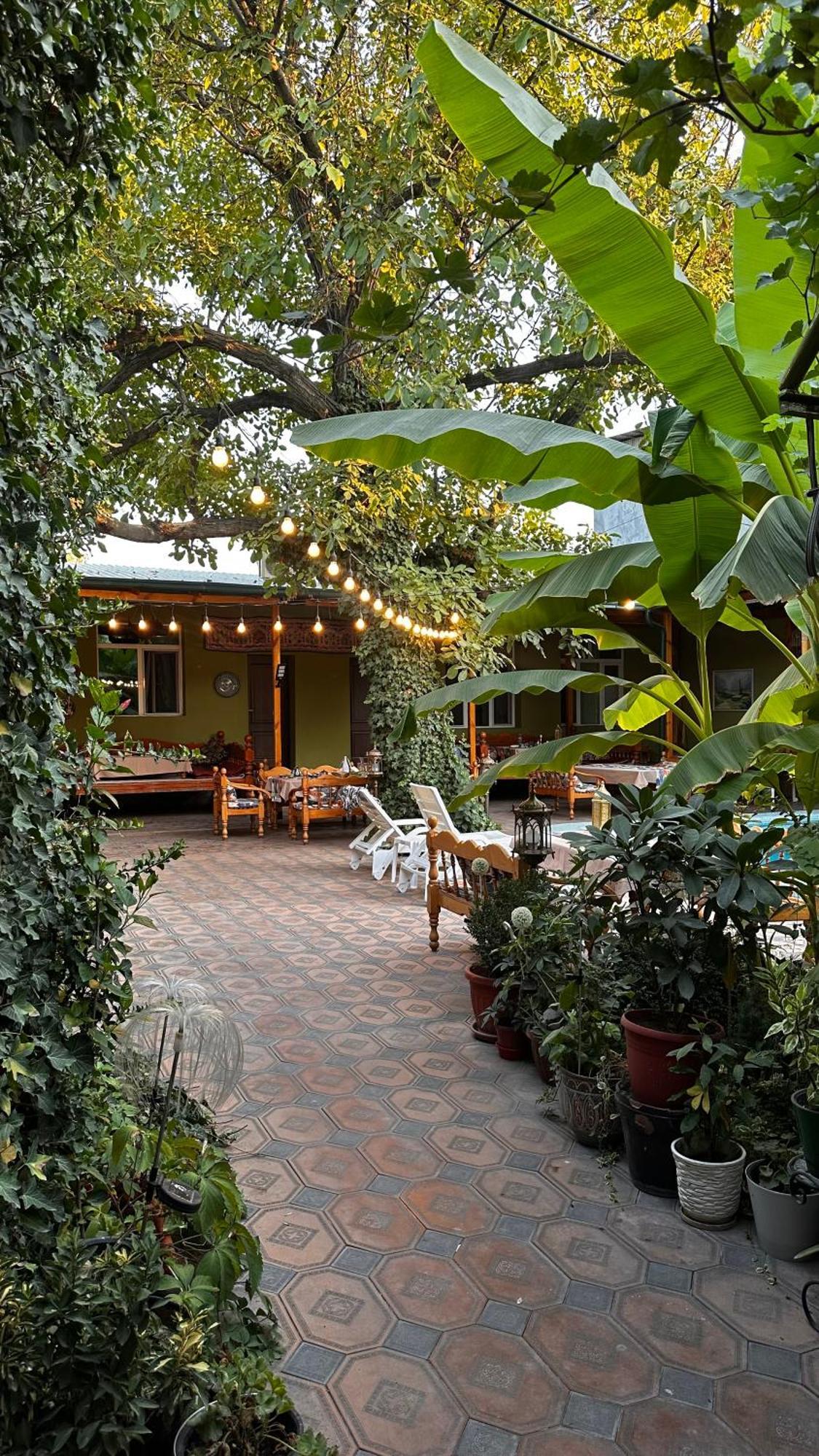 Green Yard Boutique Guesthouse Taschkent Exterior foto